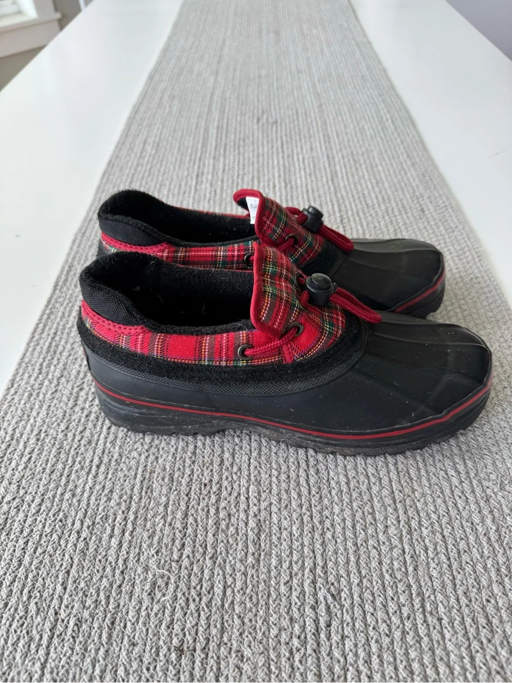 Khombu red plaid